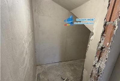 Casă cu 5 camere cu Teren 500 Mp în Central - 12