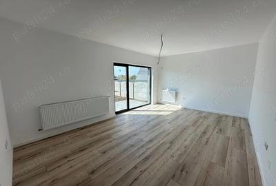 Casă cu 4 camere cu Teren 400 Mp în Clinceni