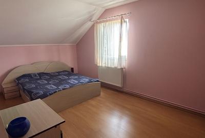 Apartament cu 3 camere în Central - 3