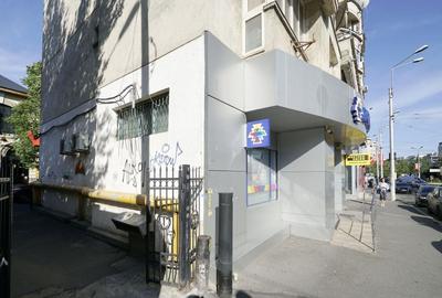 Spațiu comercial, de 100 mp, în P-ța Sfânta Vineri - 12
