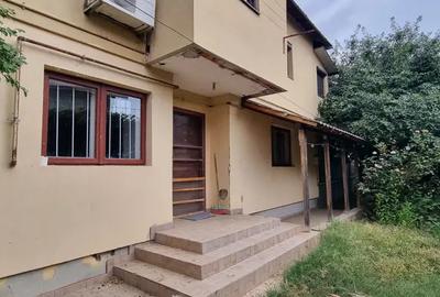 Vand casa in ora?ul Gaesti - 1