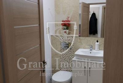 Apartament cu 2 camere decomandat în Chiuiești - 1