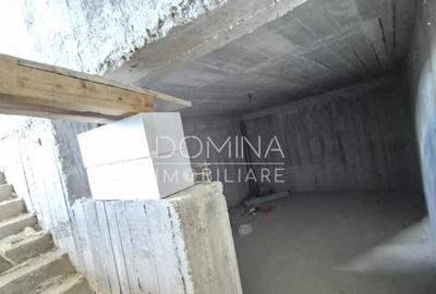 Casă cu 5 camere cu Teren 4334 Mp în Runcu - 5