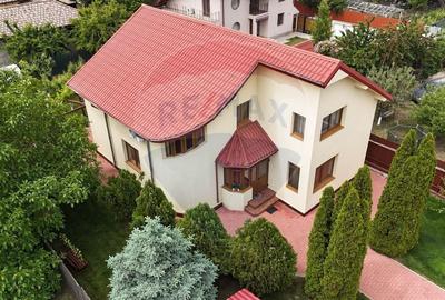 Casa de vanzare cu 280 mp si teren 1100 mp in Arcasilor Galati