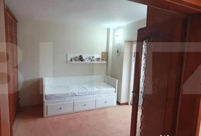Apartament cu 3 camere semidecomandat în Girocului - 2
