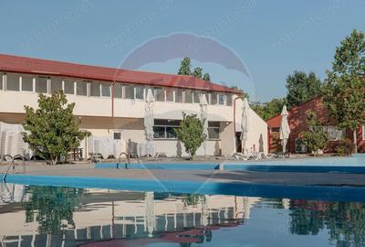 Casă cu 16 camere cu Teren 3700 Mp în Central - 1