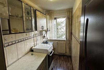 Apartament cu 2 camere nedecomandat în Alecu Russo