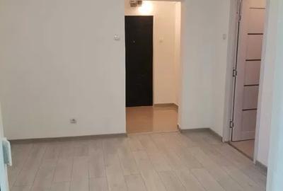 Apartament cu 2 camere, etajul 2/10, zona Podu Ros - 3