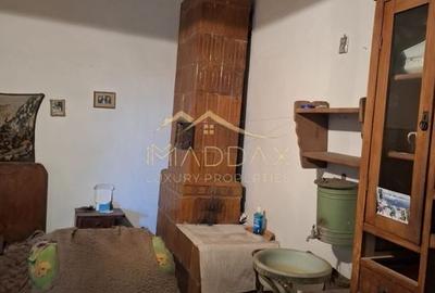 Casa traditionala cu potential**Teren 1712 MP**in Centrul IANCA //OLT - 8