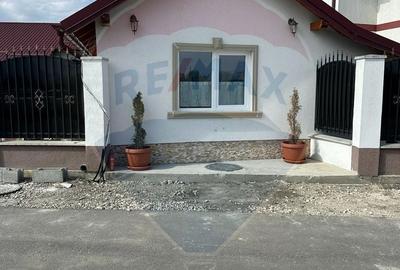 Casă cu 5 camere cu Teren 500 Mp în Stupini - 2