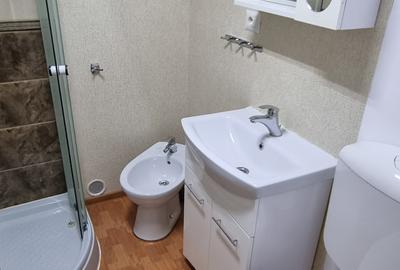 Garsoniera-fost spatiu birou pe Unirii - 4