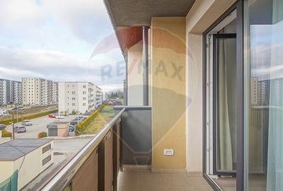 Apartament cu 3 camere decomandat, mobilat în Tractorul - 21