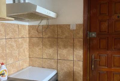 Garsonieră decomandată în Traian - 1