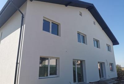 Casa Tip Duplex - P+1E+Pod - Finisaje la alegere - Complex Dealul Verde Casa Tip Duplex - P+1E+Pod - Finisaje la alegere - Complex Dealul Verde - 2