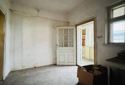Casă individuală cu 4 camere nedecomandat cu Teren 270 Mp în Valenta - 1