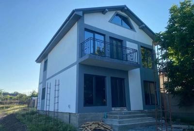 Vila P+1 loc lumina centru direct de la proprietar - 2