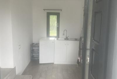 Casă cu 3 camere în Buhoci - 5