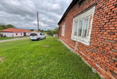 Honorici, Casa Cu Teren, 230 Mp. Suprafata construita, 1.700 Mp. Suprafata teren - 6