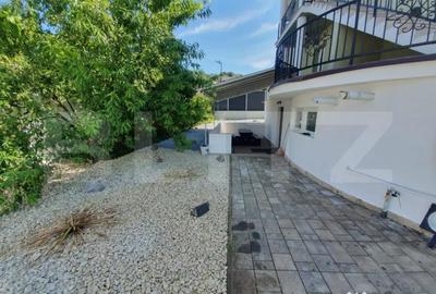 Casă cu 10 camere cu Teren 1100 Mp în Corunca - 11