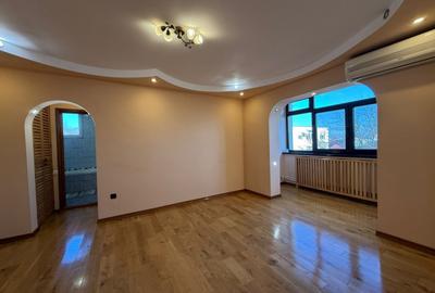 Apartament cu 3 camere semidecomandat în Vest - 11