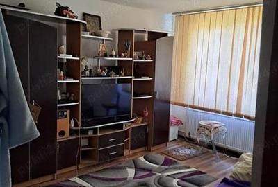 Vanzare Apartament 4 Camere Decomandat Berceni - Straja - 1