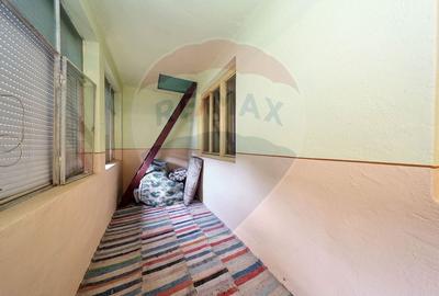 Casă cu 5 camere cu Teren 396 Mp în Ungra - 10