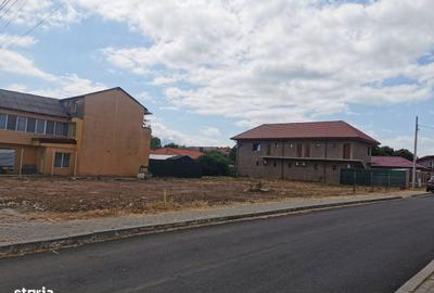 Teren de 912 mp, în Ultracentral - 3