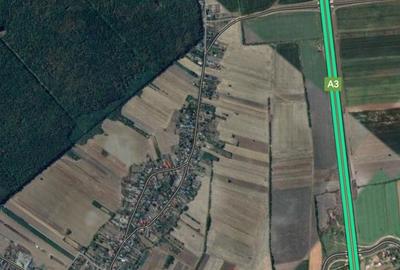 Teren de 4425 mp, în Lipia