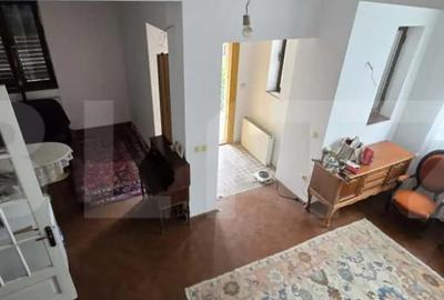 Casă cu 7 camere cu Teren 370 Mp în Democrației - 10