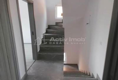 Casă cu 5 camere cu Canalizare în Rahova - 13