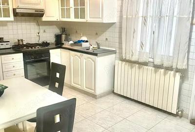 Casă cu 6 camere cu Teren 350 Mp în Central - 9