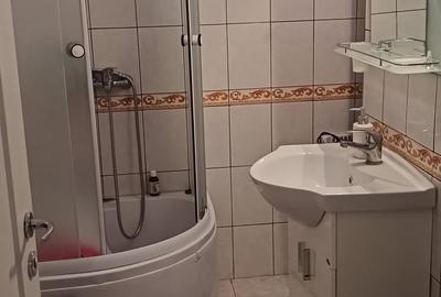 Apartament cu 2 camere decomandat în Gara