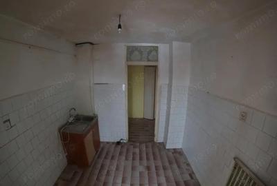 Oportunitate de Investi?ie: Apartament cu Doua Camere decomandat - 7