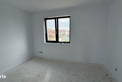 Casă cu 5 camere cu Teren 300 Mp în Moșnița Nouă - 6