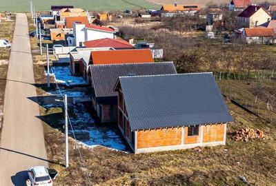 Casa moderna cu garaj in cartier nou - Tisa Noua Arad - 1