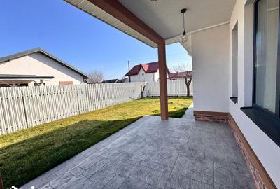 Casă cu 4 camere cu Teren 350 Mp în Crevedia - 2