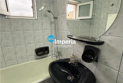 Apartament cu 3 camere semidecomandat, mobilat în Baza 3 - 8