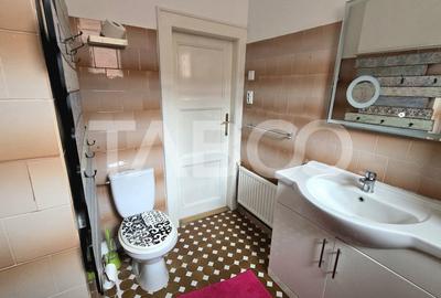 Apartament la casa de inchiriat Orasul de Jos 3 camere 2 bai - 12