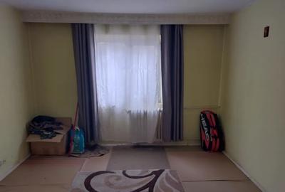 Apartament cu 2 camere semidecomandat în Rahova - 2