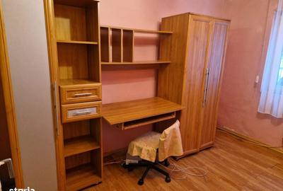 Apartament cu 3 camere decomandat în Roșia - 2