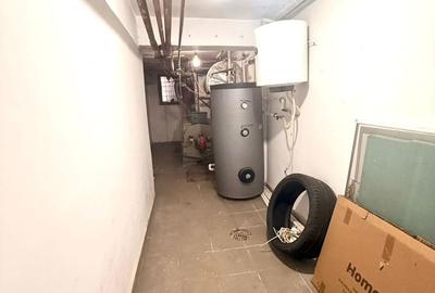 Casă individuală cu 10 camere cu Canalizare în Parcul Carol - 16