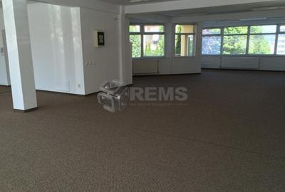 Birou renovat / Etaj  1 in vila zona Sigma - 1