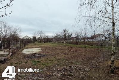 Casă cu 4 camere cu Teren 1422 Mp în Vladimirescu
