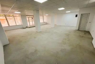 Spațiu comercial, de 113 mp, în Central - 2
