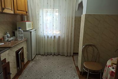 Apartament cu 3 camere decomandat, mobilat în Trivale - 6