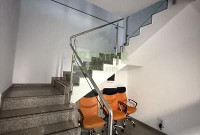 Casă de vânzare  pretabilă pentru clinica, cabinet medical, birouri Casă de vânzare  pretabilă pentru clinica, cabinet medical, birouri - 9