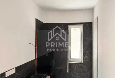 Casă cu 4 camere cu Teren 560 Mp în Micești