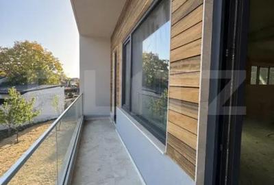 Casă cu 5 camere cu Teren 1355 Mp în George Enescu - 2