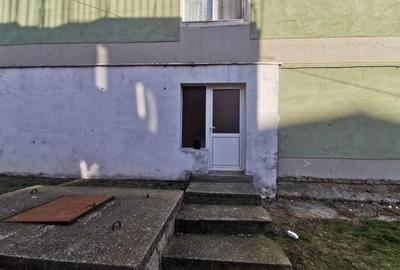 Apartament cu 3 camere semidecomandat în Central - 6