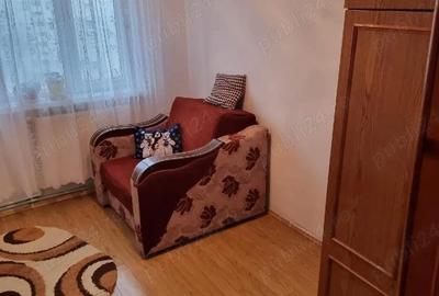 Apartament cu 3 camere semidecomandat în Central - 1